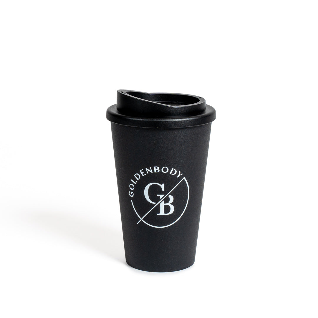 Schwarzer Kaffeebecher von Goldenbody Shop Ch mit Logo, ideal für unterwegs.